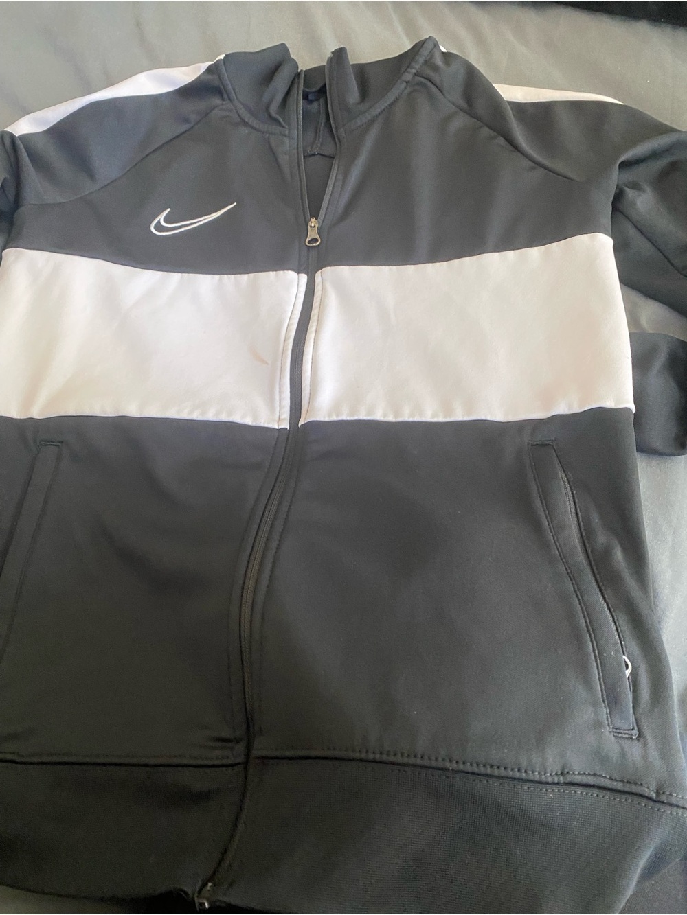 Nike Men’s Black and White Full-Zip Performance Jacket